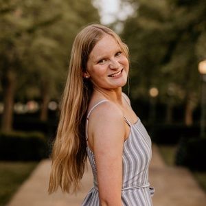 Meet your Posher, Hannah